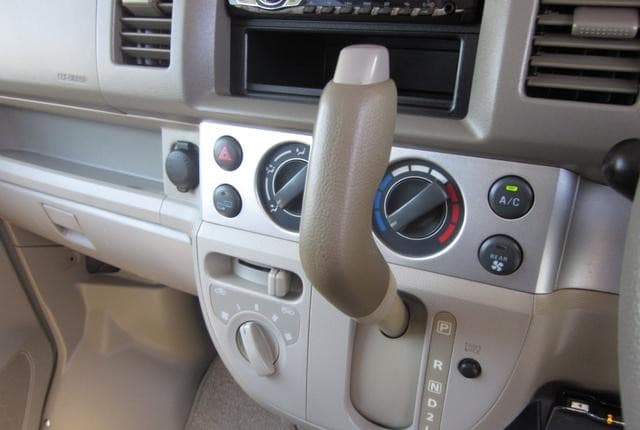 2007 Suzuki Every JDM car for sale — photo 18 of 25