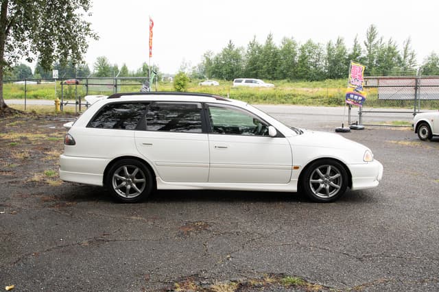 2001 Toyota Caldina JDM car for sale — photo 8 of 13