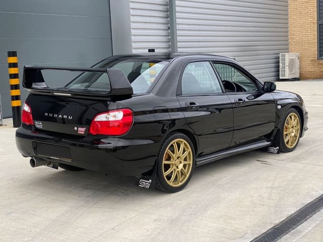 2004 Subaru Legacy JDM car for sale — photo 13 of 24