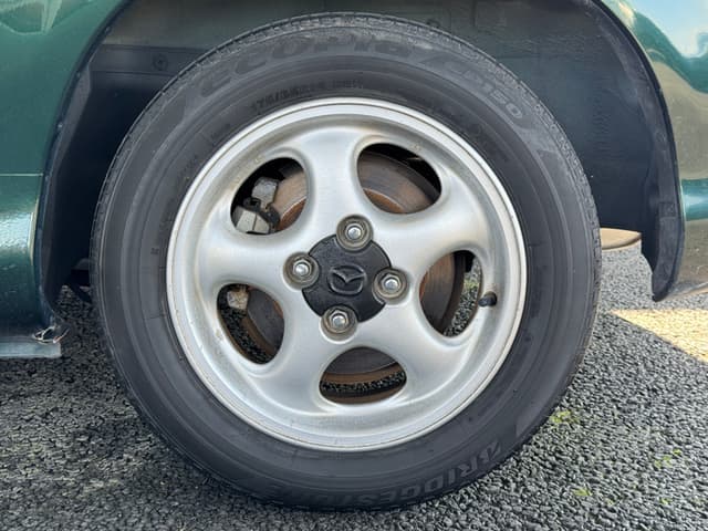 1999 Mazda Roadster (Eunos Roadster / MX-5) JDM car for sale — photo 23 of 25