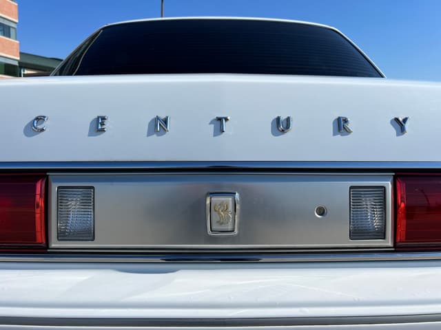 1999 Toyota Century JDM car for sale — photo 21 of 25