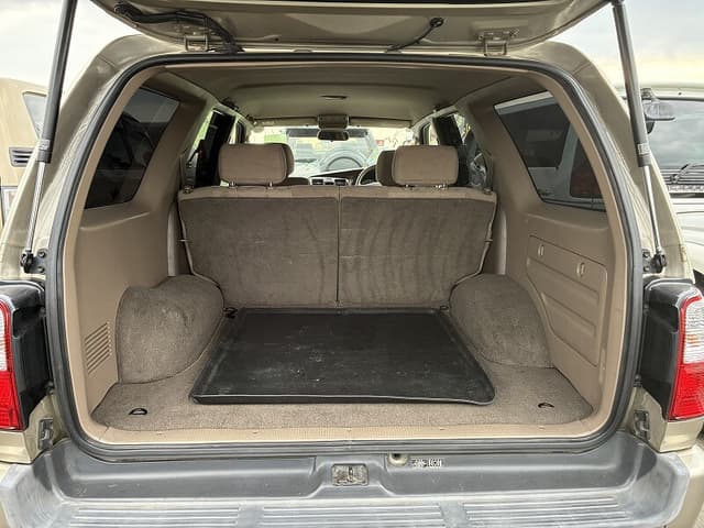 2001 Toyota Hilux Surf JDM car for sale — photo 7 of 10