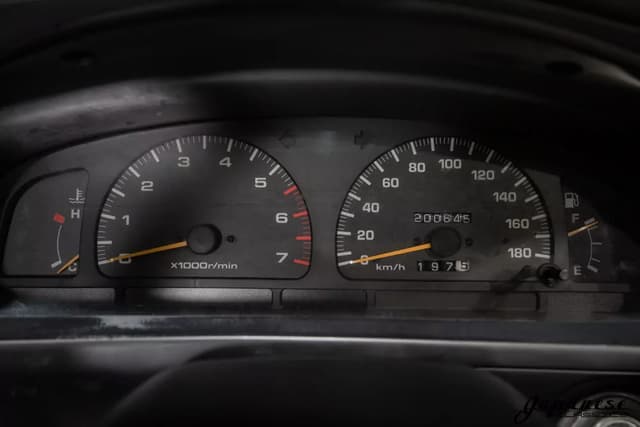 1997 Toyota Hilux Surf JDM car for sale — photo 13 of 25