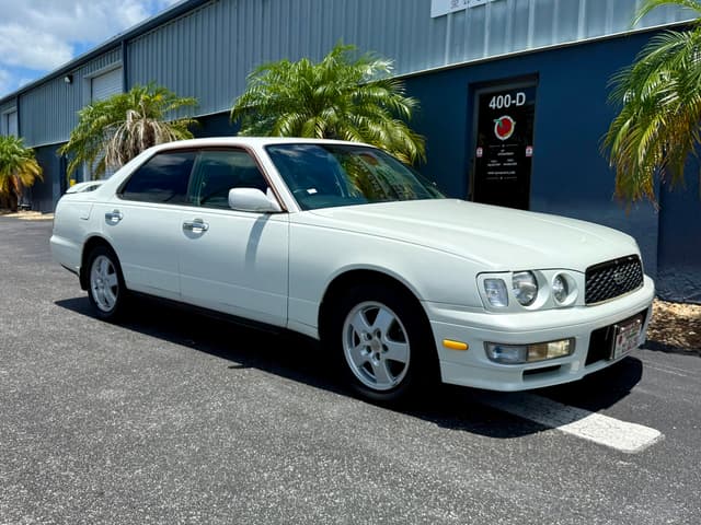 1998 Nissan Gloria JDM car for sale — photo 12 of 19