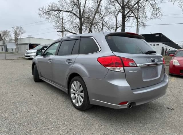 2010 Subaru Legacy JDM car for sale — photo 3 of 11