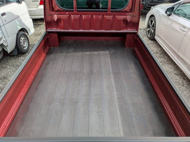 2026 Daihatsu Hijet JDM car for sale — photo 2 of 6