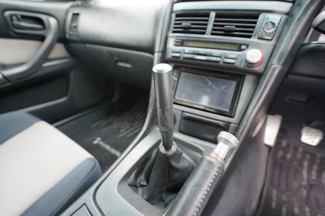1998 Nissan Skyline JDM car for sale — photo 3 of 25