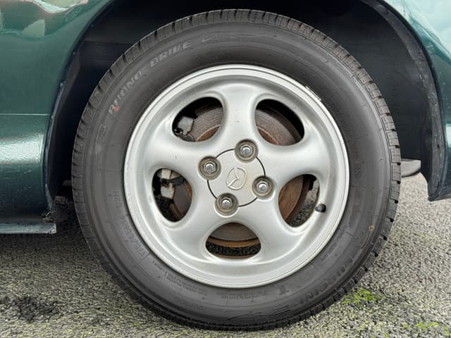 1999 Mazda Roadster (Eunos Roadster / MX-5) JDM car for sale — photo 23 of 25