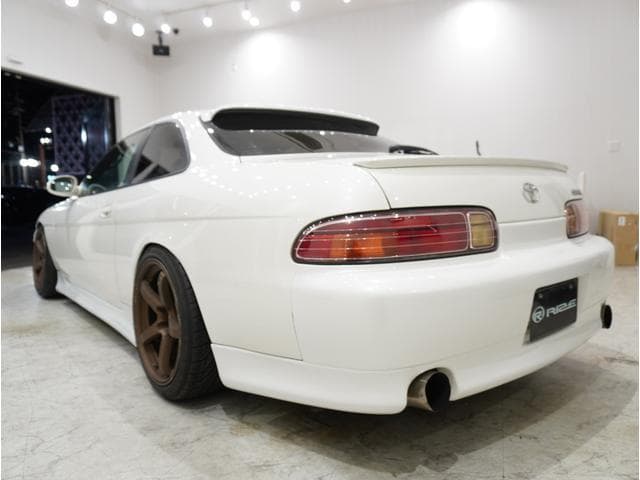 1996 Toyota Soarer JDM car for sale — photo 18 of 20