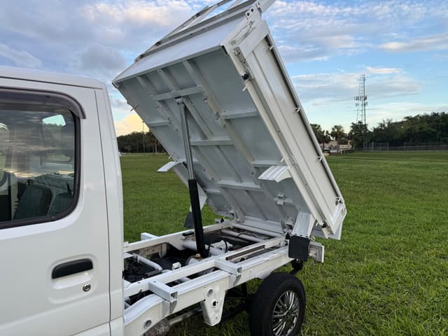 1999 Suzuki Carry JDM car for sale — photo 24 of 25