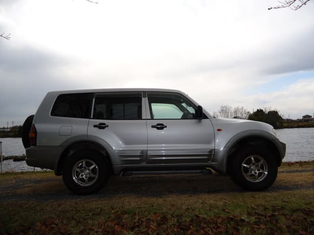2000 Mitsubishi Pajero JDM car for sale — photo 4 of 4