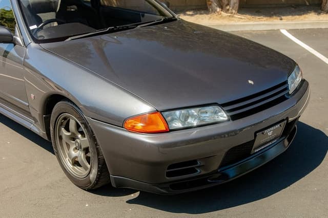 1991 Nissan Skyline JDM car for sale — photo 17 of 25