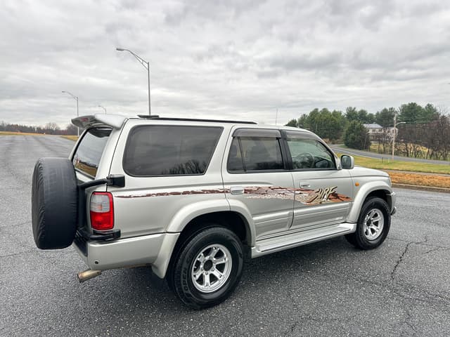 1998 Toyota Hilux Surf JDM car for sale — photo 9 of 10