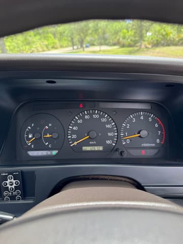 1997 Toyota HiAce JDM car for sale — photo 20 of 25