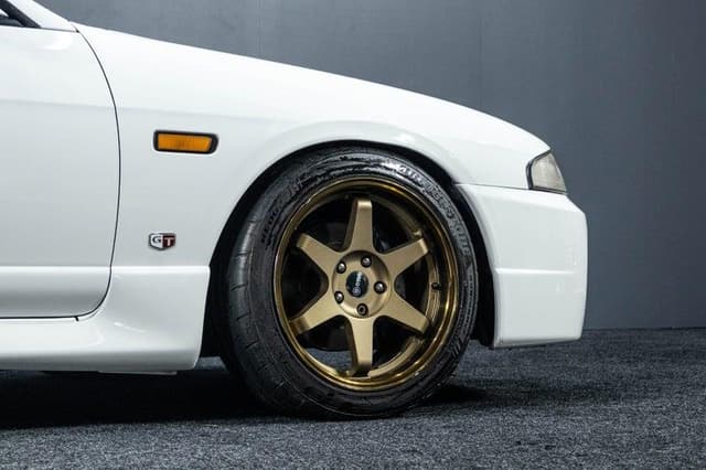 1997 Nissan Skyline JDM car for sale — photo 14 of 20