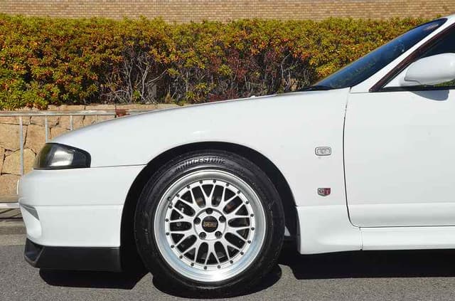 1998 Nissan Skyline JDM car for sale — photo 7 of 11