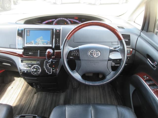 2012 Toyota Estima JDM car for sale — photo 14 of 25