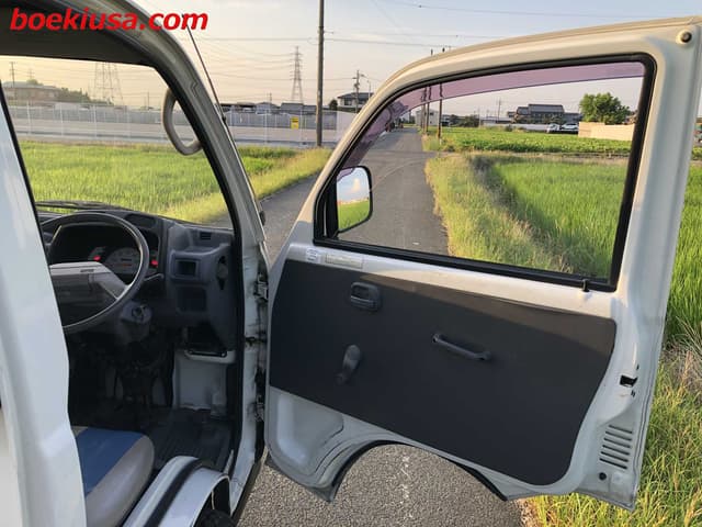 1994 Mitsubishi Minicab JDM car for sale — photo 12 of 22