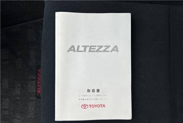 2003 Toyota Altezza JDM car for sale — photo 17 of 25