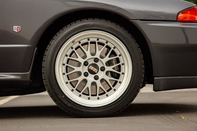 1990 Nissan Skyline JDM car for sale — photo 24 of 25