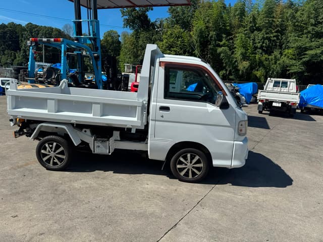 2000 Daihatsu Hijet JDM car for sale — photo 4 of 8