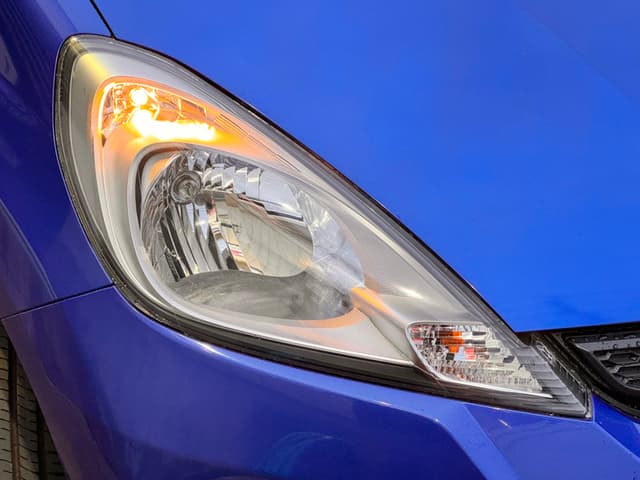 2011 Honda Fit JDM car for sale — photo 19 of 25