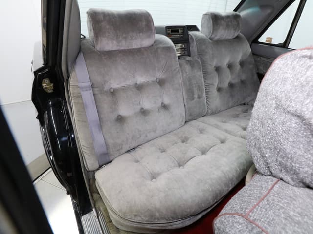 1988 Nissan President JDM car for sale — photo 16 of 25