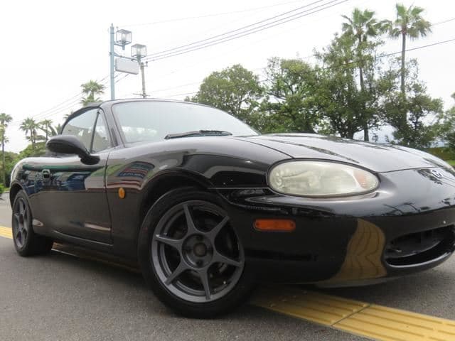 1999 Mazda Roadster (Eunos Roadster / MX-5) JDM car for sale — photo 12 of 25