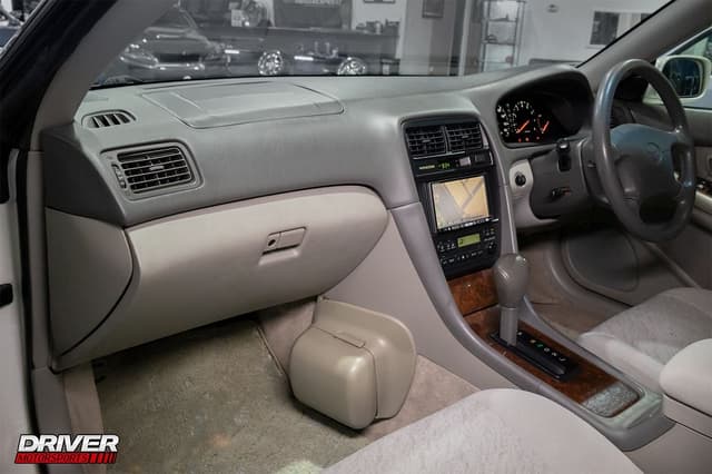 1996 Toyota Windom JDM car for sale — photo 14 of 24