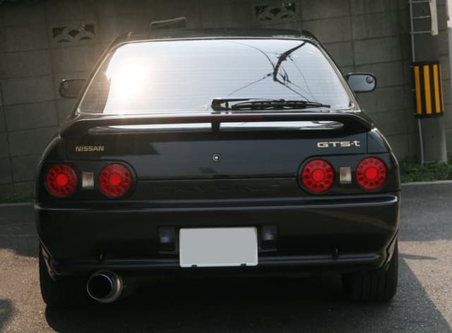 1992 Nissan Skyline JDM car for sale — photo 4 of 5