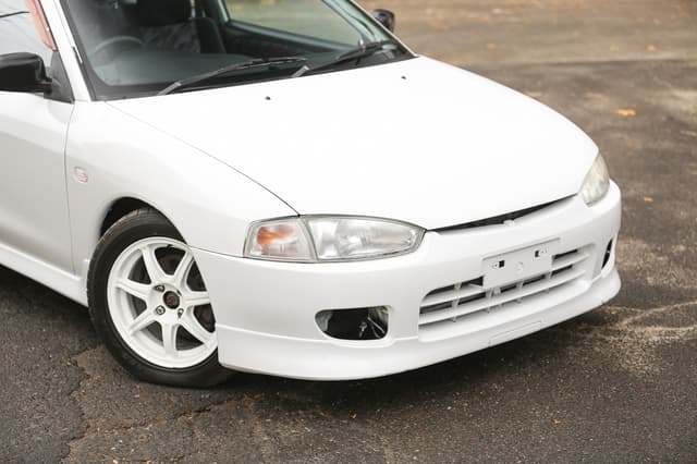 1996 Mitsubishi Mirage JDM car for sale — photo 2 of 25