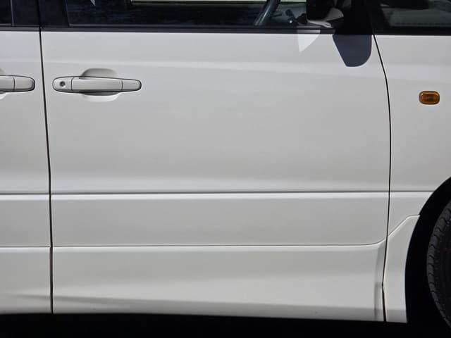 2000 Toyota Estima JDM car for sale — photo 22 of 25