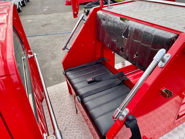 2000 Mitsubishi Minicab JDM car for sale — photo 14 of 25