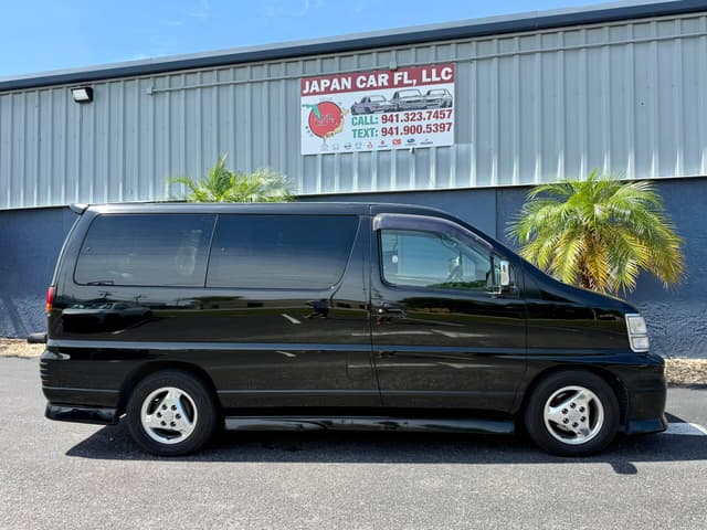 1999 Nissan Elgrand JDM car for sale — photo 9 of 25