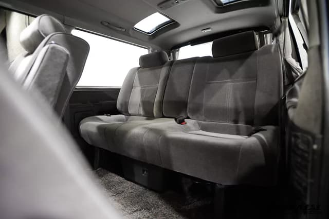 1995 Toyota HiAce JDM car for sale — photo 18 of 25