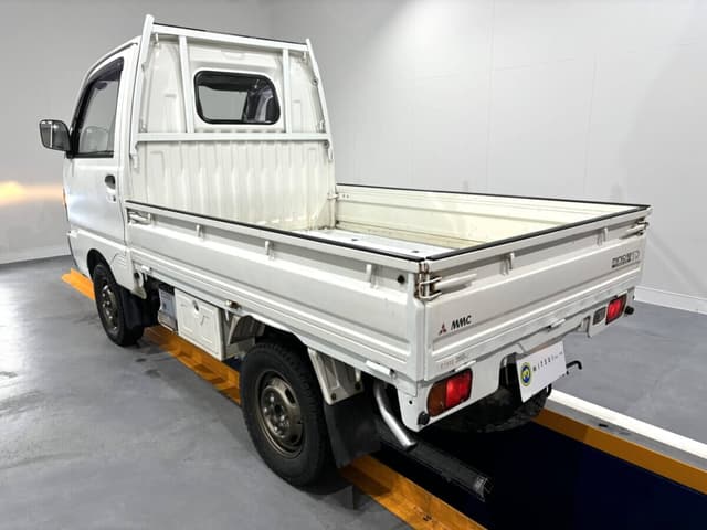 1992 Mitsubishi Minicab JDM car for sale — photo 3 of 10