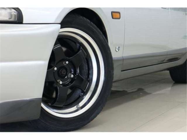 1995 Nissan Skyline JDM car for sale — photo 3 of 5