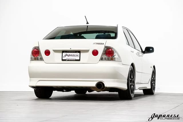 1999 Toyota Altezza JDM car for sale — photo 8 of 25