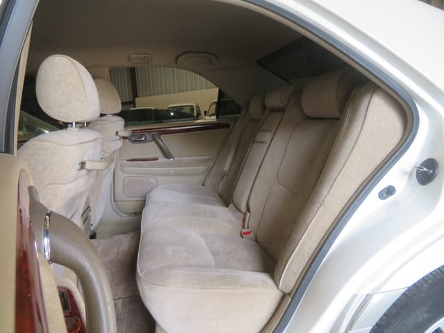 2000 Toyota Crown JDM car for sale — photo 17 of 25