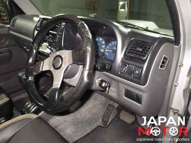 1999 Suzuki Jimny JDM car for sale — photo 5 of 9