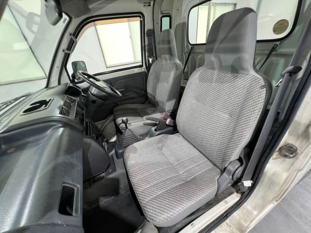 2000 Daihatsu Hijet JDM car for sale — photo 9 of 25
