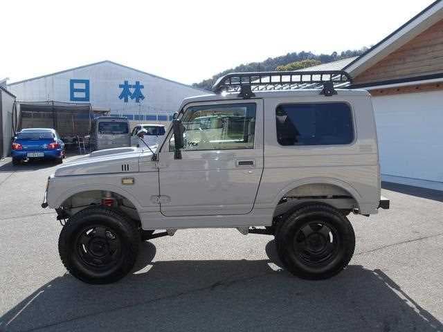 1998 Suzuki Jimny JDM car for sale — photo 5 of 20