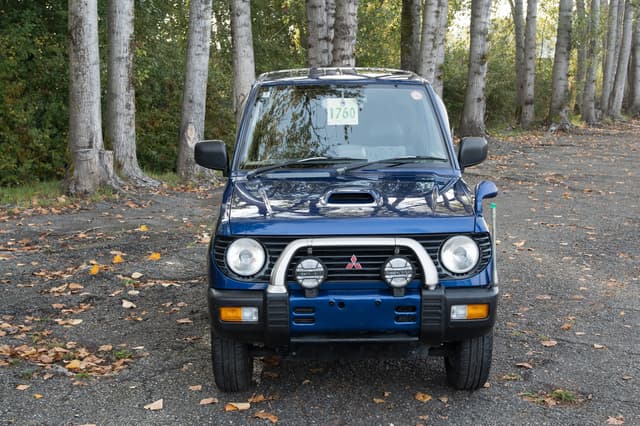 1996 Mitsubishi Pajero Mini JDM car for sale — photo 2 of 15