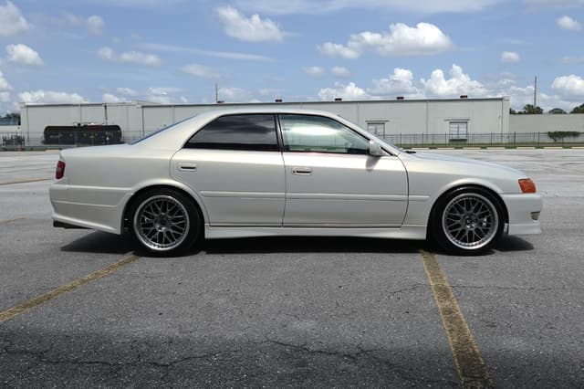 1999 Toyota Chaser JDM car for sale — photo 5 of 18