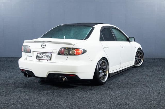 2005 Mazda Atenza JDM car for sale — photo 5 of 15