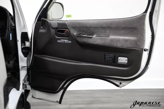 1995 Toyota HiAce JDM car for sale — photo 25 of 25