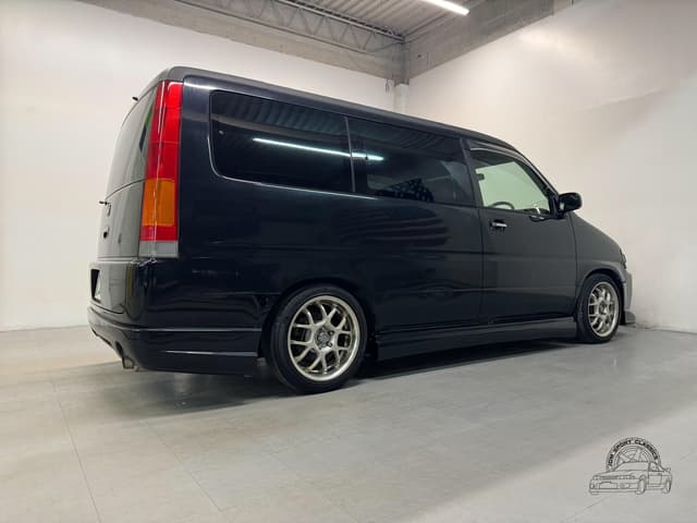 2001 Honda Stepwagon JDM car for sale — photo 19 of 25