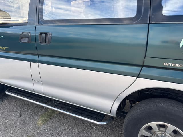 1996 Mitsubishi Delica JDM car for sale — photo 7 of 25