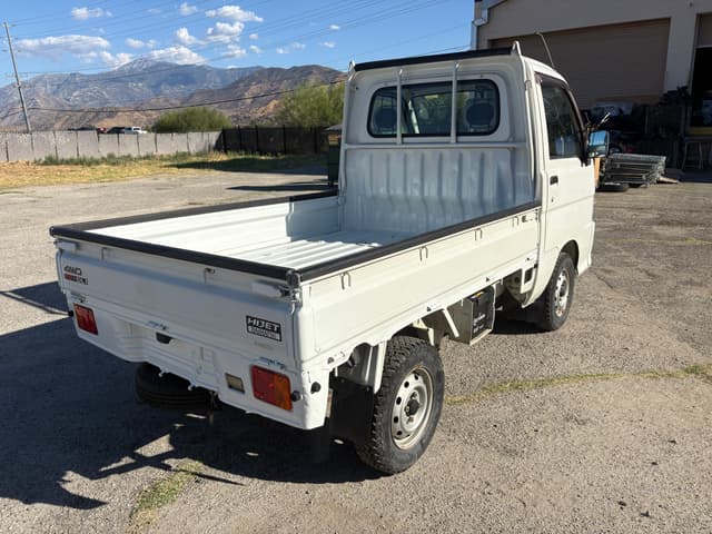 2000 Daihatsu Hijet JDM car for sale — photo 7 of 25