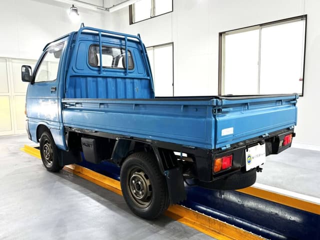 1993 Daihatsu Hijet JDM car for sale — photo 3 of 10